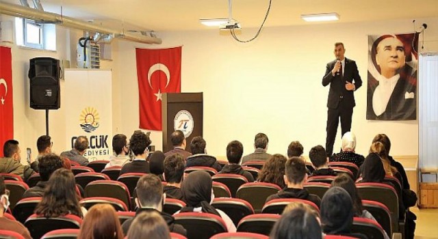 Başkan Sezer, Gölcük Fen Lisesi Öğrencileri İle Buluştu