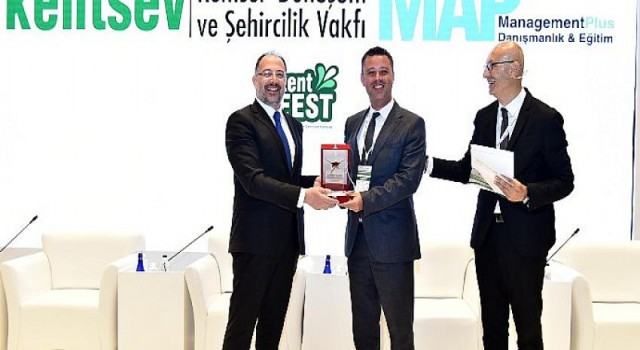 Çorlu Belediyesi “En İyi Strateji Belgesi Hazırlayan Belediye” Ödülünü Aldı