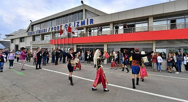 İzmir’in kruvaziyer turizmi yeniden ayağa kalktı