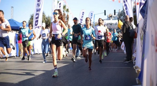 Aydın Büyükşehir Belediyesi tarafından düzenlenen “LimitSensin Aydın”da sporcular kıyasıya yarıştı