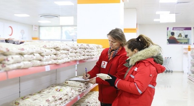 Kızılay Deprem Bölgesinde Sosyal Marketler Açıyor