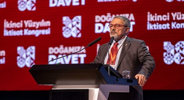 Prof. Dr. Naci Görür: İzmir doğru yolda