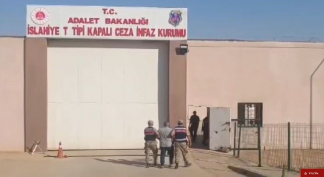 Jandarmadan çeşitli suçlardan aranan şahıslara operasyon: 85 gözaltı