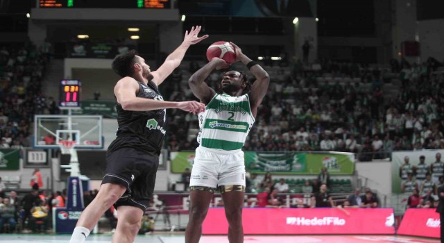 Türkiye Sigorta Basketbol Süper Ligi: Bursaspor: 82 - Beşiktaş: 76