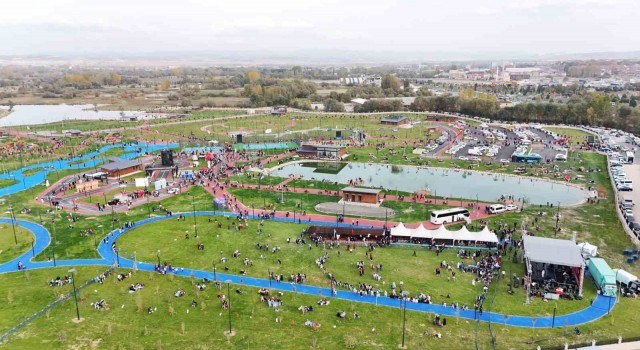 Yedigöller 100. Yıl Kültür Parkı hizmete sunuldu