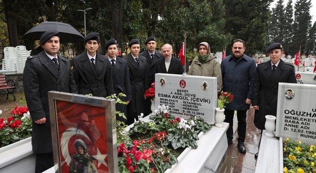 Bayrampaşa Belediye Başkanı Atila Aydıner, şehit Esma Çevik’i unutmadı