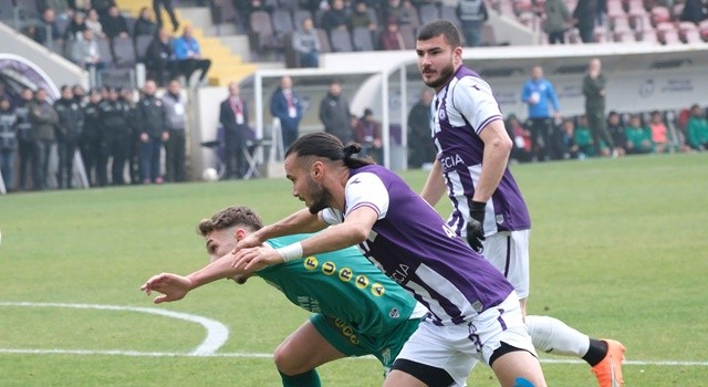 Bir saldırı haberi de Bursaspor - Afyonspor maçından