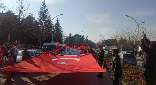 Çorum’da “şehitlere saygı” yürüyüşü düzenlendi