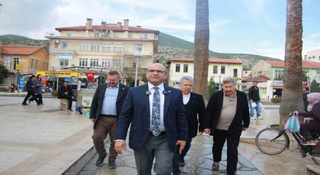 Milas Beleiye Başkan aday adayı Dr. Günlük, Milas Belediyesi çalışanları ve esnafla buluştu