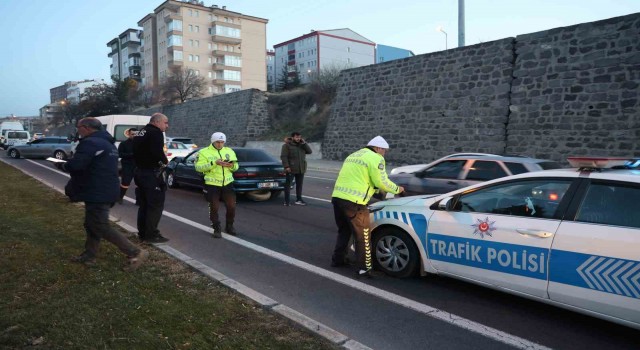 Nevşehir’de minibüs ile otomobil çarpıştı: 2 yaralı