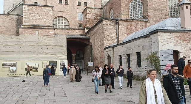 Yılın son gününde Ayasofya’ya ziyaretçi akını