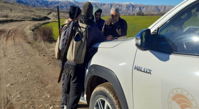 Elazığ’da yasa dışı avlanan bir kişiye idari işlem uygulandı