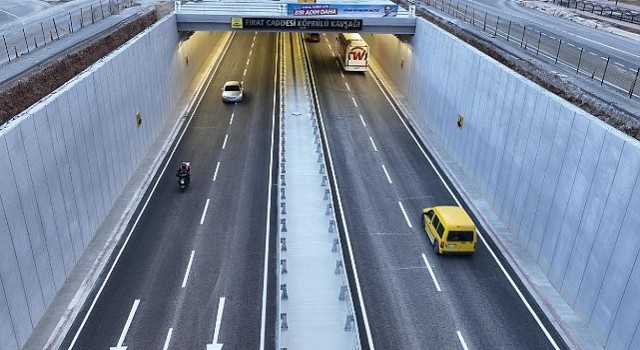 Başkan Altay: “İstanbul Yolu Fırat Caddesi Köprülü Kavşağı Şehrimize Hayırlı Olsun”