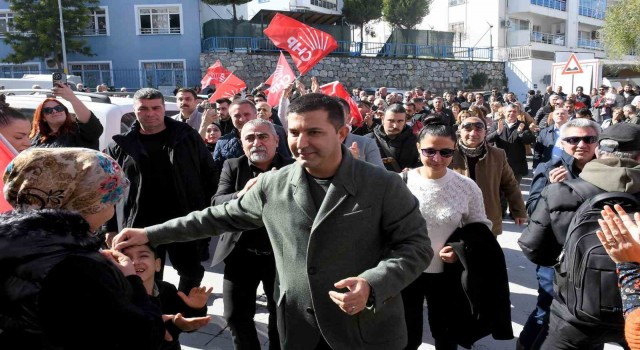 Kuşadası Belediye Başkanı Ömer Günel: “Seçimi sandıkları patlatarak kazanacağız”