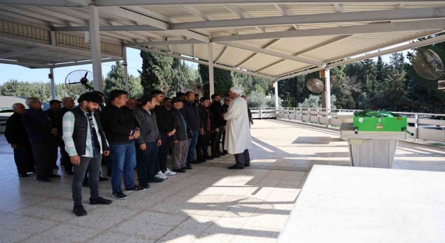 Marmara’da batan ”Batuhan A” gemisinde ölen kadın mürettebat Adana’da toprağa verildi