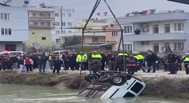 Mersin’de kontrolden çıkan araç sulama kanalına düştü, sürücü hayatını kaybetti