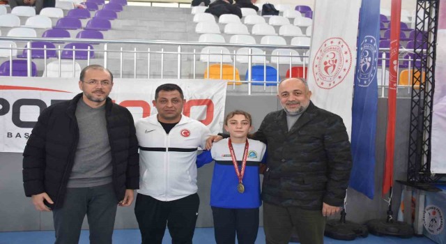 U-17 Avrupa Güreş Şampiyonasında 5 farklı sıklette dereceler belli oldu