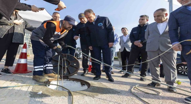 Başkan Seçer, MESKİ’nin kazısız teknoloji sistemini yerinde inceledi