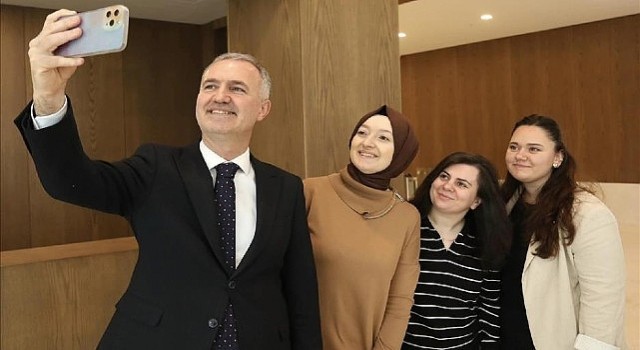 Başkan Taban’dan Kadın Personele 8 Mart Jesti