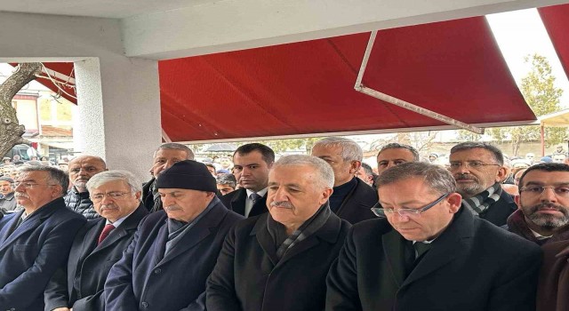 Binali Yıldırım Kars’ta cenaze törenine katıldı