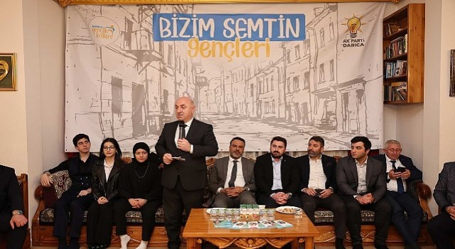 Bıyık: &apos;Bizim semtin gençleri her şeyin en güzelini hak ediyor’