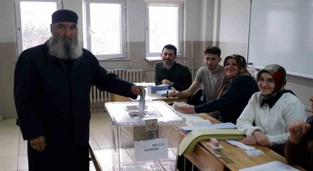 Erzurum’da seçmen sandık başında