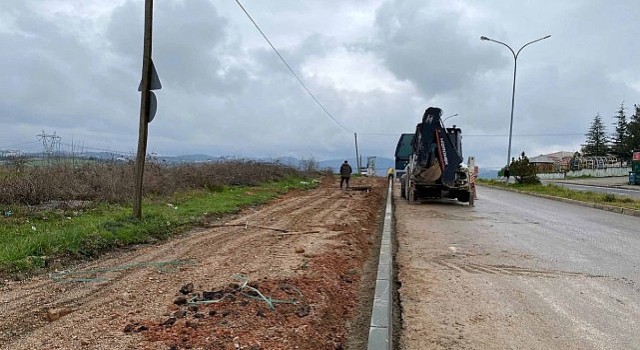 Gündoğdu Üniversite Caddesine yeni kaldırım