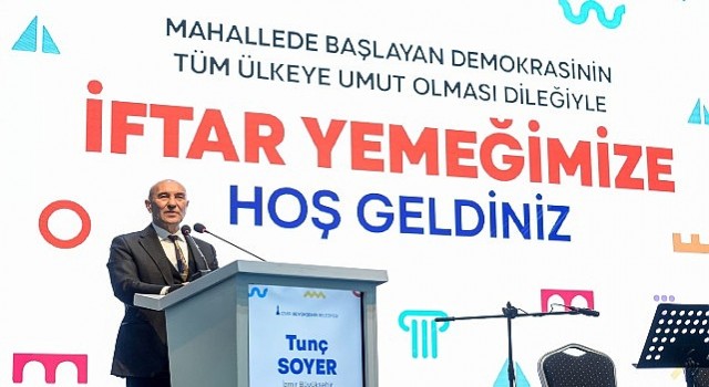 İzmir Büyükşehir Belediye Başkanı Soyer muhtarlarla buluştu