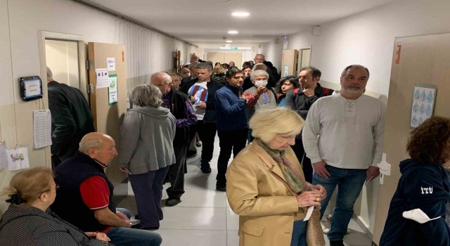 Oy pusulasının 4 tane olması İstanbul’da yoğunluğa neden oldu