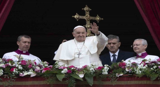 Papa’dan, paskalya ayininde Gazze’de ateşkes çağrısı