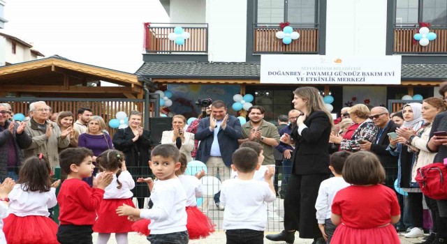 Seferihisar’da Gündüz Çocuk Bakımevi ve Oyun Sokağı açıldı