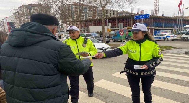 Sürücü ve yayalara trafik kuralları anlatıldı