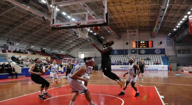 Türkiye Basketbol Ligi: Kocaeli Büyükşehir Belediye Kağıtspor: 82 - Esenler Erokspor: 85