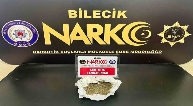 Zehir tacirinin üstünde 30,13 gram uyuşturucu madde ele geçirildi