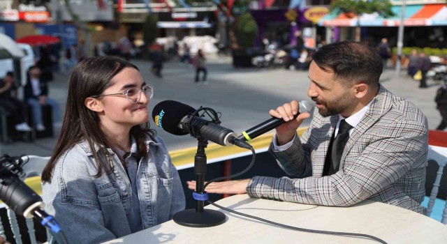 Esenler’de amatör radyocular mikrofon başına geçti