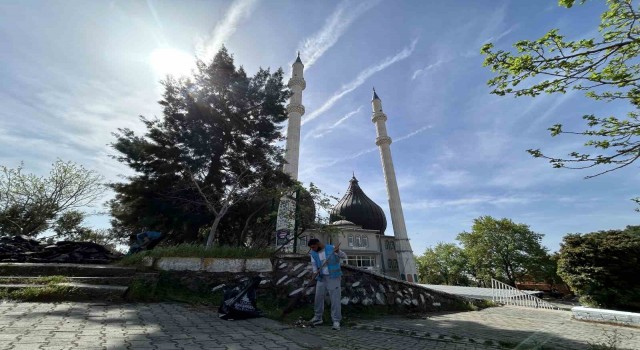 İzmir’de yükümlüler camileri Ramazan Bayramı’na hazırlıyor