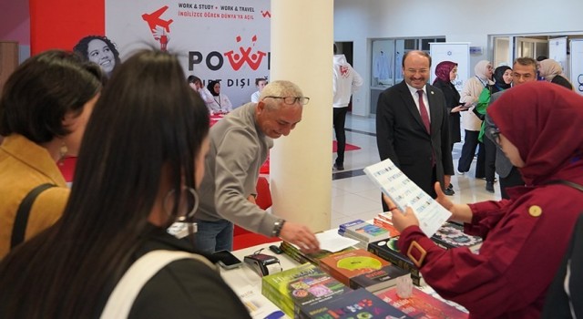 Moleküler Biyoloji ve Genetik öğrenci kongresinin ilki ETÜ’de gerçekleştirildi