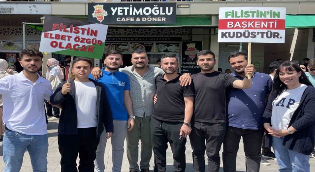 Adana’da üniversite öğrencileri Filistin için yürüdü