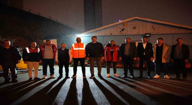 Başkan Onursal Adıgüzel gece mesaisinde işçi ve emekçilerin 1 Mayıs’ını kutladı