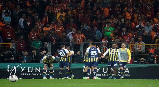 Fenerbahçe, şampiyonluk şansını son haftaya taşıdı