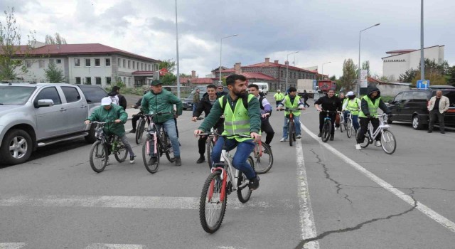 Kars’ta 11.Yeşilay Bisiklet Turu