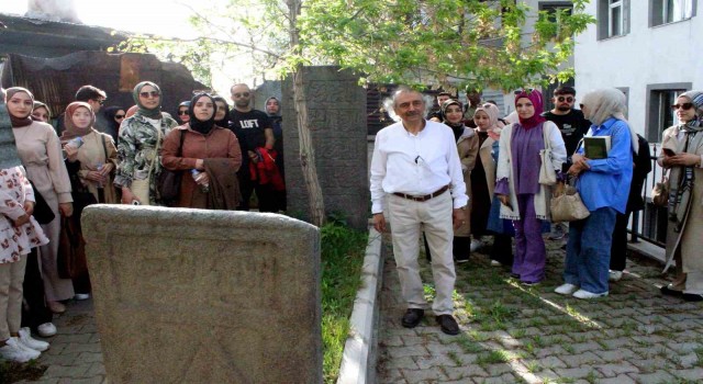 Prof. Dr. Özden; Tarihi şahsiyetlerin mezarları gün yüzüne çıkarılmalı