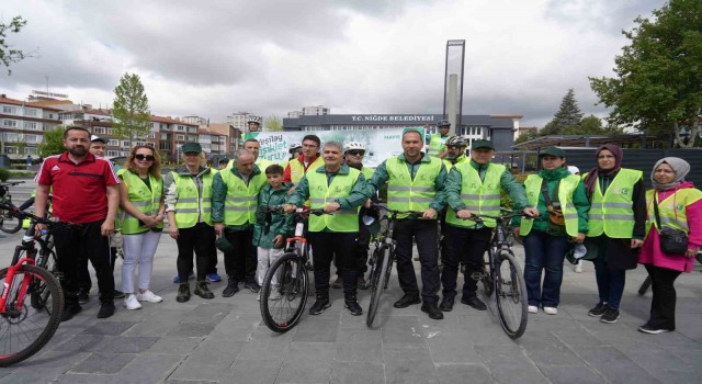 ’Sağlıklı yaşamın keyfini birlikte sürelim’ sloganı ile pedal çevirdiler