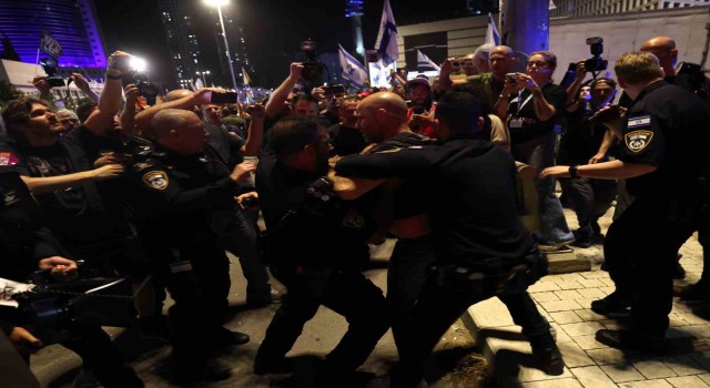 Tel Aviv ve Kudüs’te hükümet karşıtı protesto