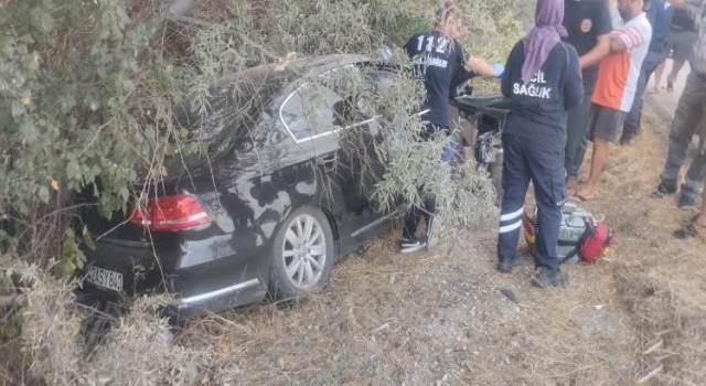 Konya’da otomobil yol kenarındaki ağaçlara çarptı: 1 ölü, 1 yaralı