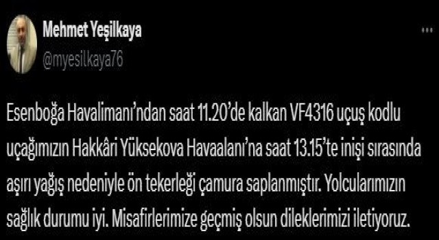 Pistten çıkan AJet uçağı ile ilgili açıklama: “Aşırı yağış nedeniyle ön tekerleği çamura saplandı”