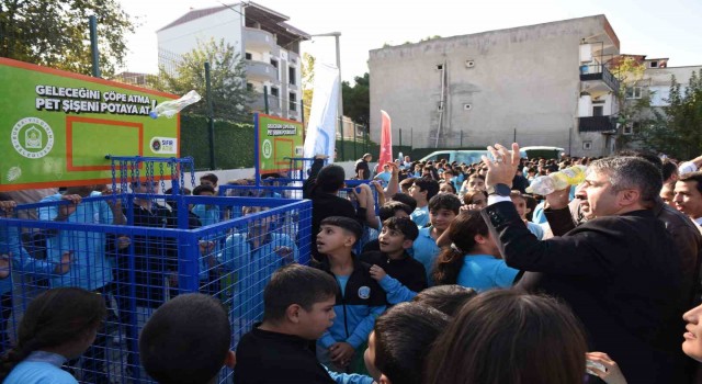 Yıldırım Belediye başkanı Oktay Yılmaz ‘Plastiksiz Okul’ projemisinin startını verdiklerini söyledi.