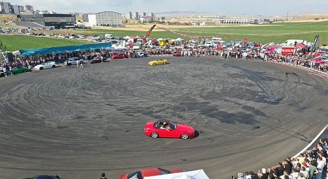 Sivas'ta Drift Alanı Coşkulu Bir Törenle Hizmete Açıldı