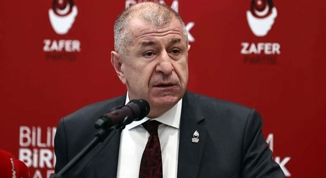 Aydın'da Zafer Partisi tarafından kurulan stand saldırıya uğradı