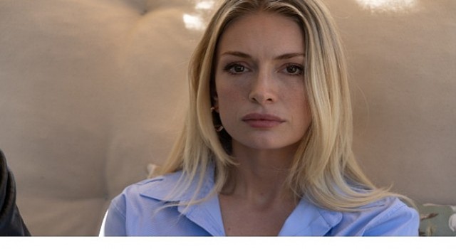 Netflix, 15 Ocak’ta Yayınlanacak Ayrılık Da Sevdaya Dahil İçin Fragmanı Paylaştı